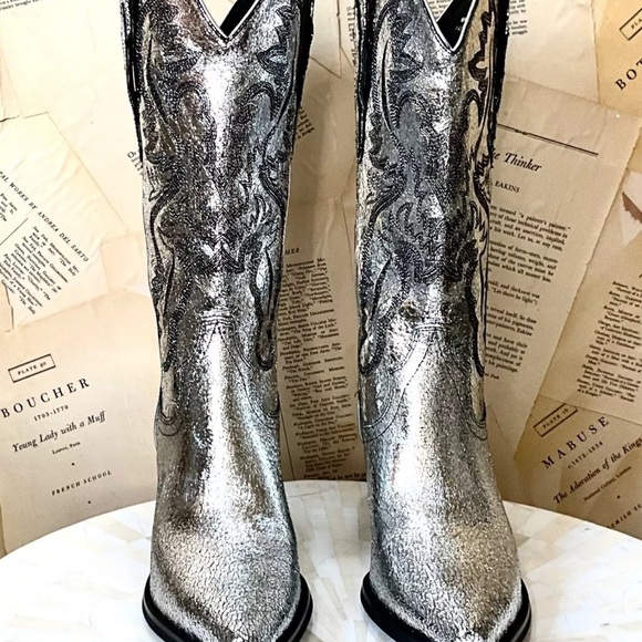 Free People Jeffrey Campbell Dagget Western Boot Silver Crackle Leather - Picture 9 of 10
